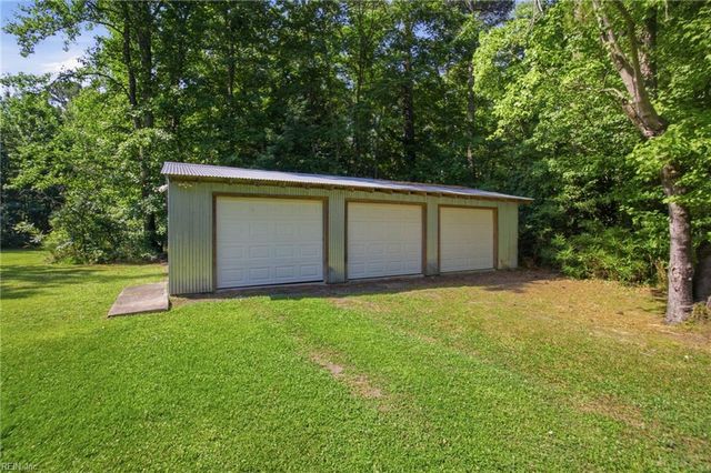 8368 Whispering Pines TRL, Windsor, VA 23487
