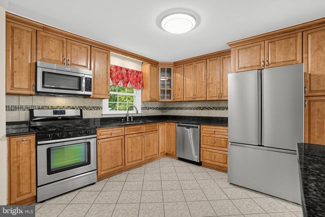 1901 LONGCOME DR, Wilmington, DE 19810