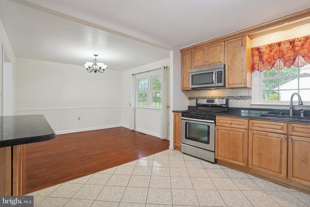 1901 LONGCOME DR, Wilmington, DE 19810