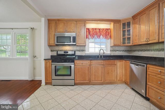 1901 LONGCOME DR, Wilmington, DE 19810