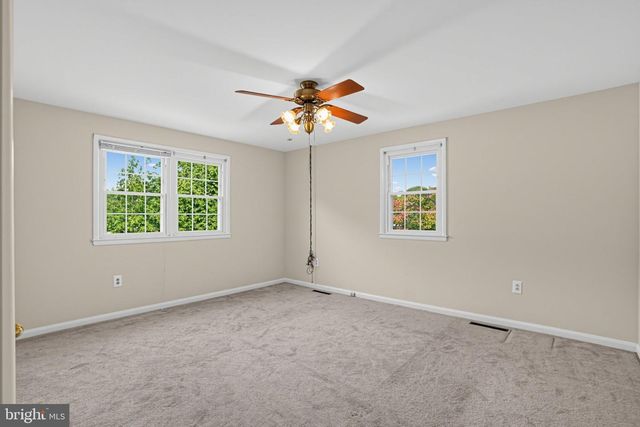 1901 LONGCOME DR, Wilmington, DE 19810