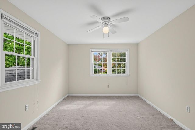 1901 LONGCOME DR, Wilmington, DE 19810