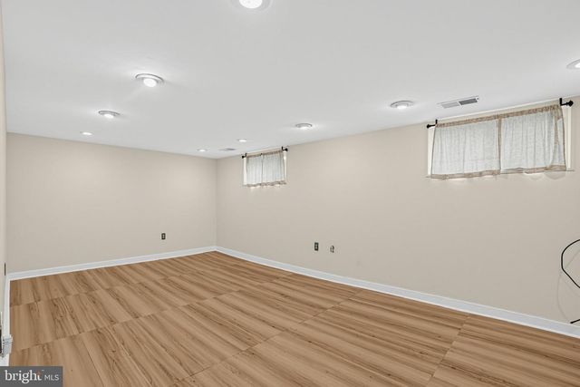 1901 LONGCOME DR, Wilmington, DE 19810