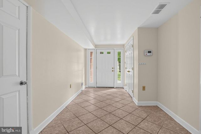 1901 LONGCOME DR, Wilmington, DE 19810