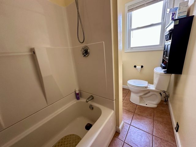 150 Crawford St, Fall River, MA 02724