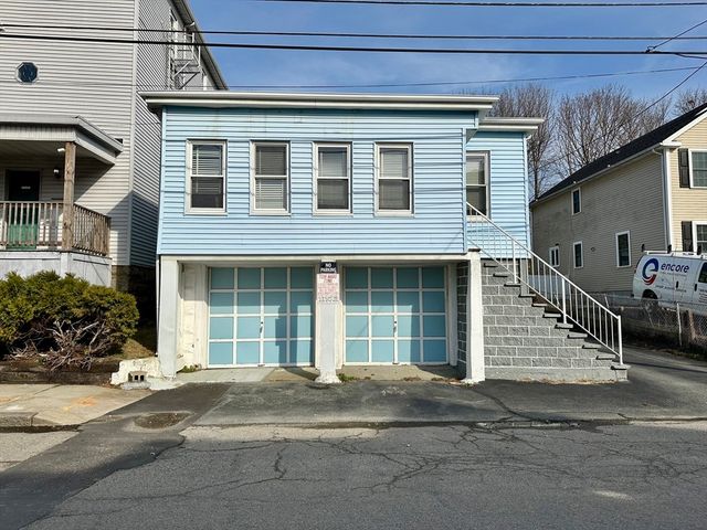 150 Crawford St, Fall River, MA 02724