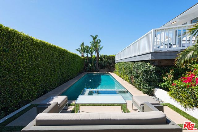 23901 Malibu Knolls Road, Malibu, CA 90265