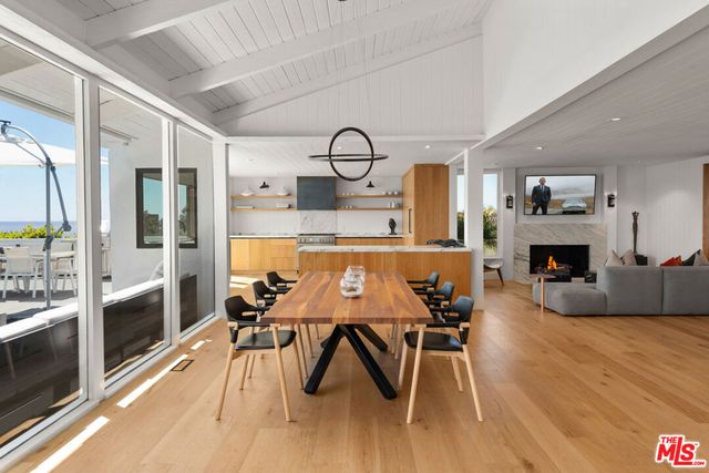 23901 Malibu Knolls Road, Malibu, CA 90265