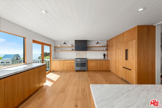 23901 Malibu Knolls Road, Malibu, CA 90265