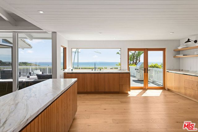 23901 Malibu Knolls Road, Malibu, CA 90265