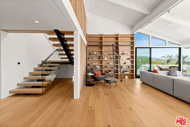 23901 Malibu Knolls Road, Malibu, CA 90265