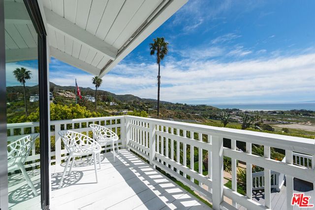 23901 Malibu Knolls Road, Malibu, CA 90265