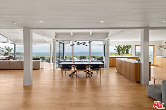23901 Malibu Knolls Road, Malibu, CA 90265