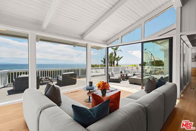 23901 Malibu Knolls Road, Malibu, CA 90265