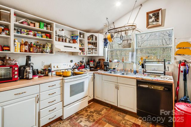 55 Heavenly Lane, Fairview, NC 28730