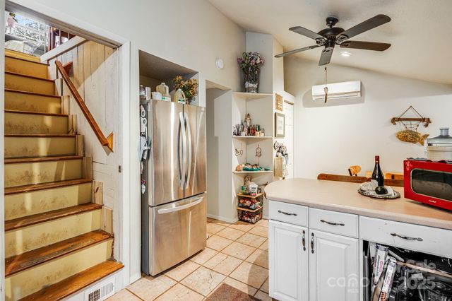 55 Heavenly Lane, Fairview, NC 28730