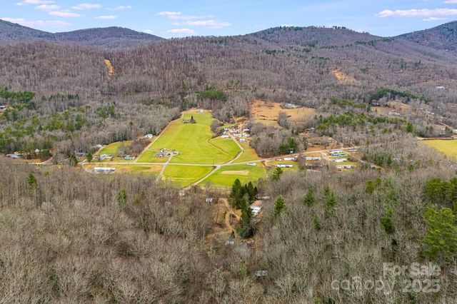 55 Heavenly Lane, Fairview, NC 28730