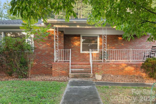 1452 Sweeten Creek Road, Asheville, NC 28803