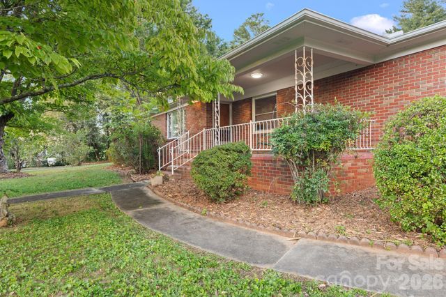 1452 Sweeten Creek Road, Asheville, NC 28803