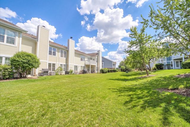 208 Westminster Court D, Schaumburg, IL 60193