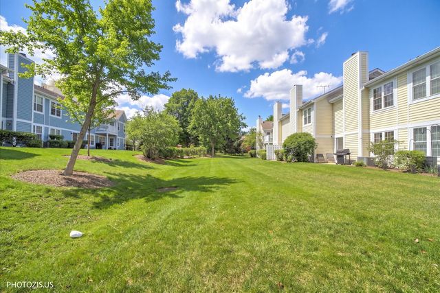 208 Westminster Court D, Schaumburg, IL 60193