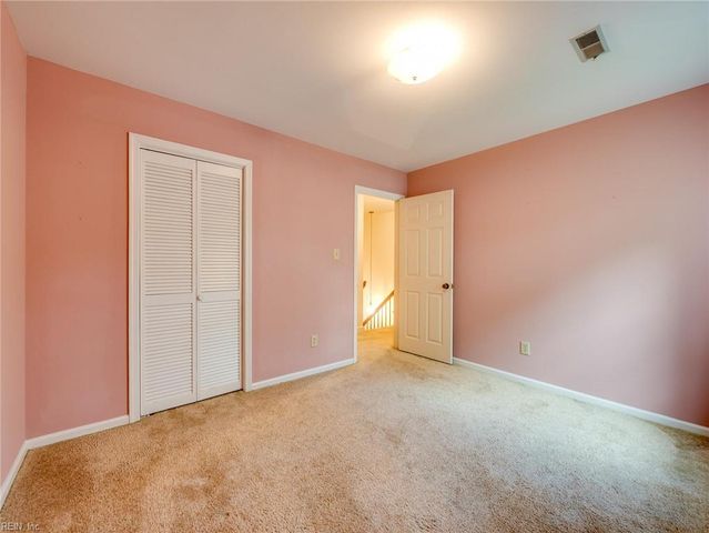 1 Oscars CT, Poquoson, VA 23662
