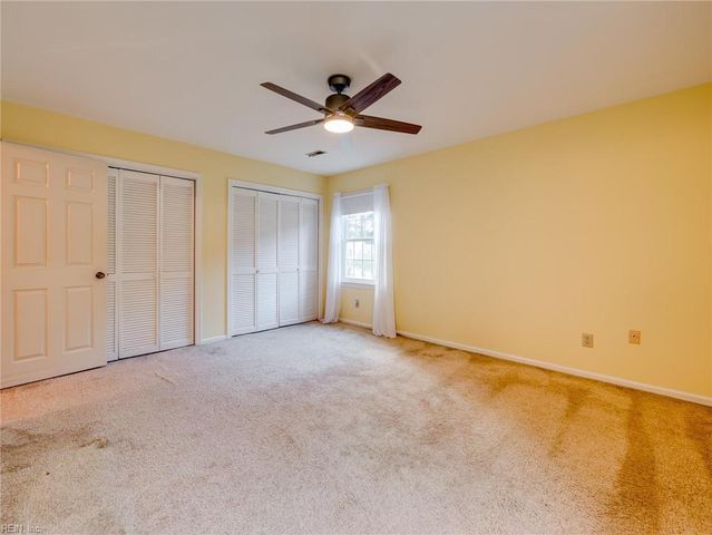 1 Oscars CT, Poquoson, VA 23662