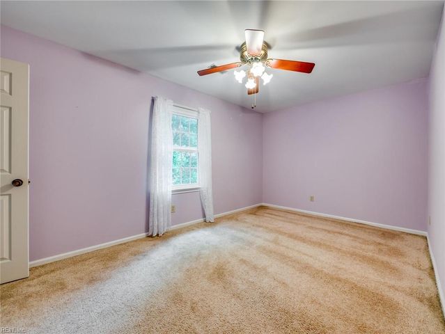 1 Oscars CT, Poquoson, VA 23662