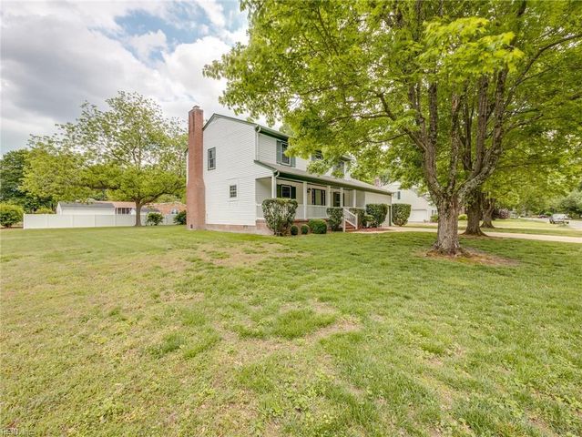 1 Oscars CT, Poquoson, VA 23662