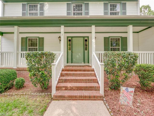 1 Oscars CT, Poquoson, VA 23662