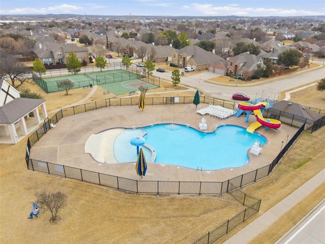 5836 Sugar Maple Drive, Fort Worth, TX 76244