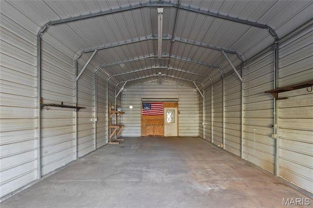 7014 Saint Charles Rock Road, St Louis, MO 63133