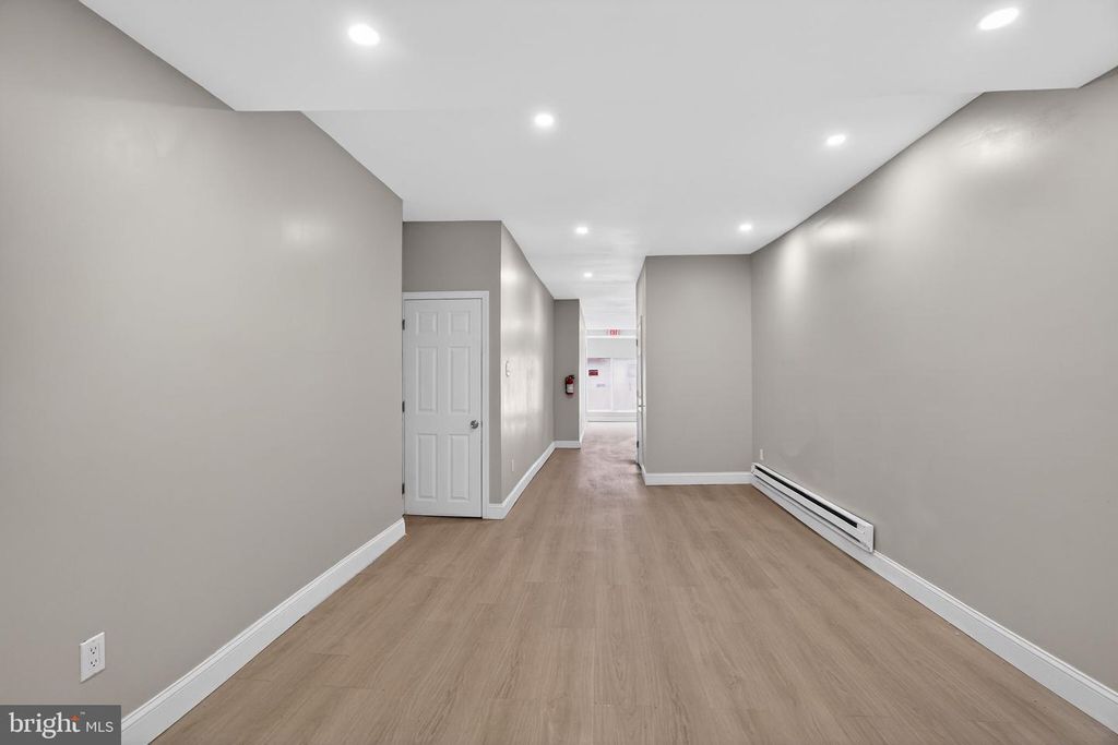 1118 KAIGHN AVE, Camden, NJ 08103