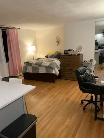 41 Park St. 101, Brookline, MA 02446