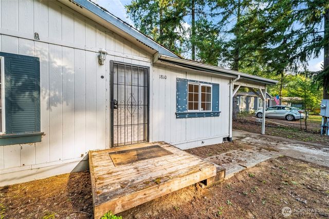 1810 193rd Avenue SW, Lakebay, WA 98349
