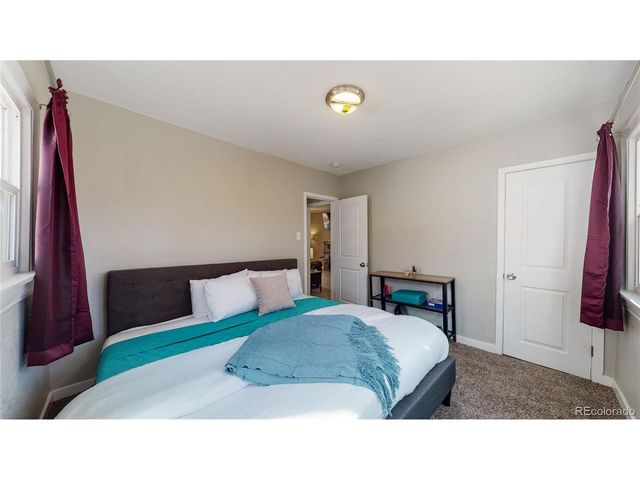 1621 Trenton St, Denver, CO 80220