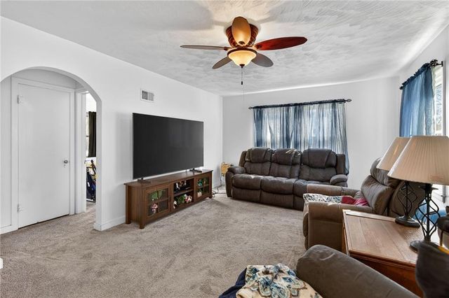 3001 N 78th Street, Kansas City, KS 66109