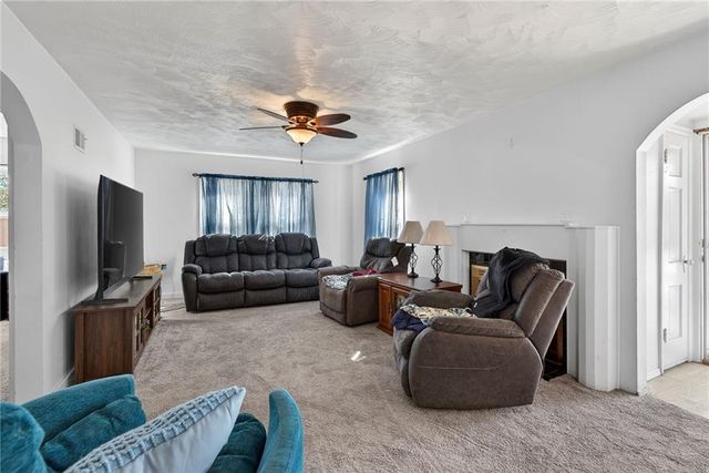 3001 N 78th Street, Kansas City, KS 66109