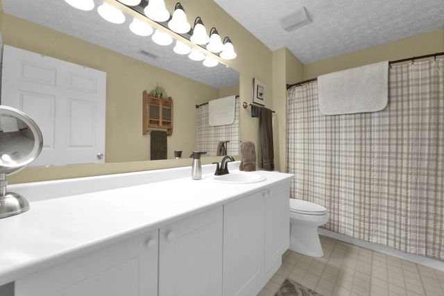 4650 Parrau Drive, 67E, Columbus, OH 43228