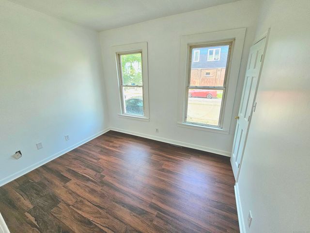 483 Ferry Street 1, New Haven, CT 06513