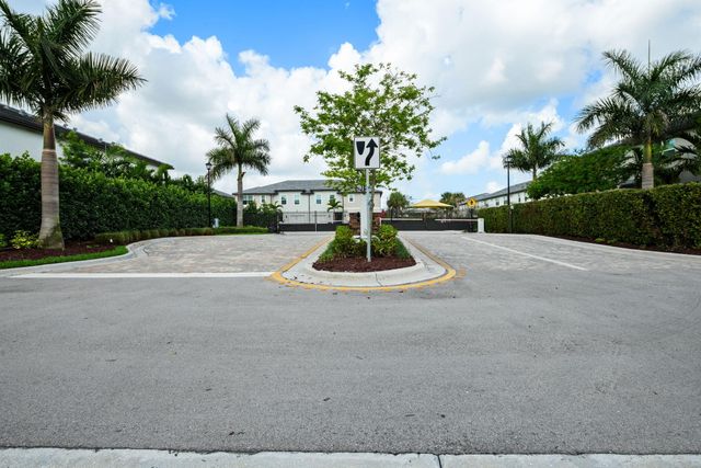 3248 Watercress Drive, Lauderdale Lakes, FL 33311