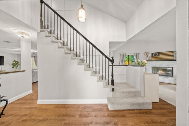 412 Community Dr, Roseville, CA 95678