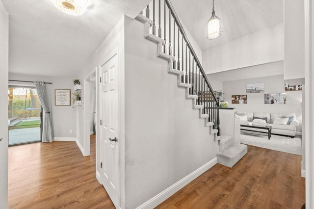 412 Community Dr, Roseville, CA 95678