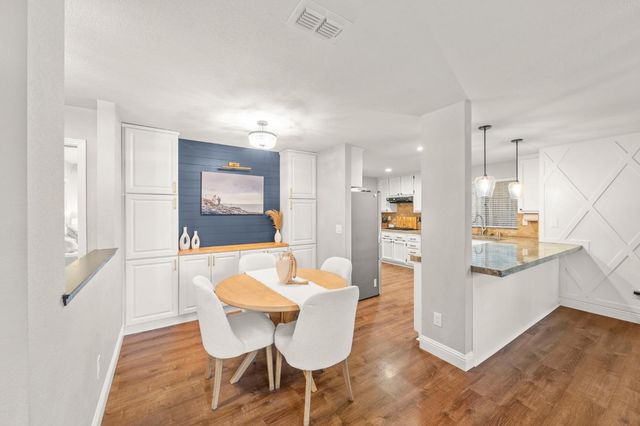 412 Community Dr, Roseville, CA 95678