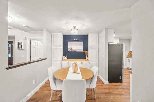 412 Community Dr, Roseville, CA 95678