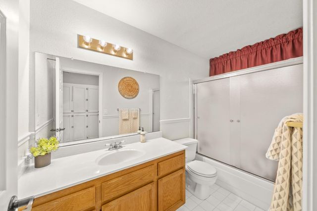 412 Community Dr, Roseville, CA 95678