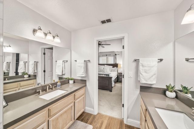 412 Community Dr, Roseville, CA 95678