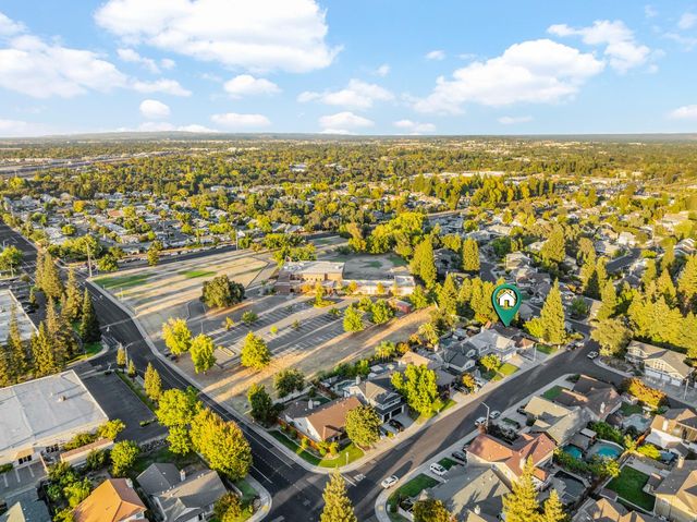 412 Community Dr, Roseville, CA 95678
