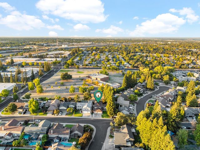 412 Community Dr, Roseville, CA 95678