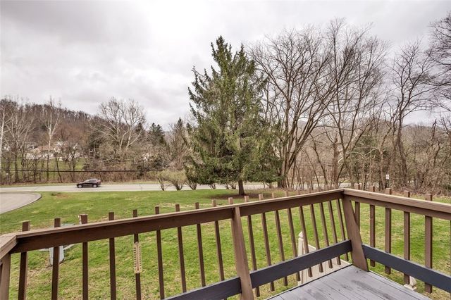 107 Georgetown Ln, Export, PA 15632